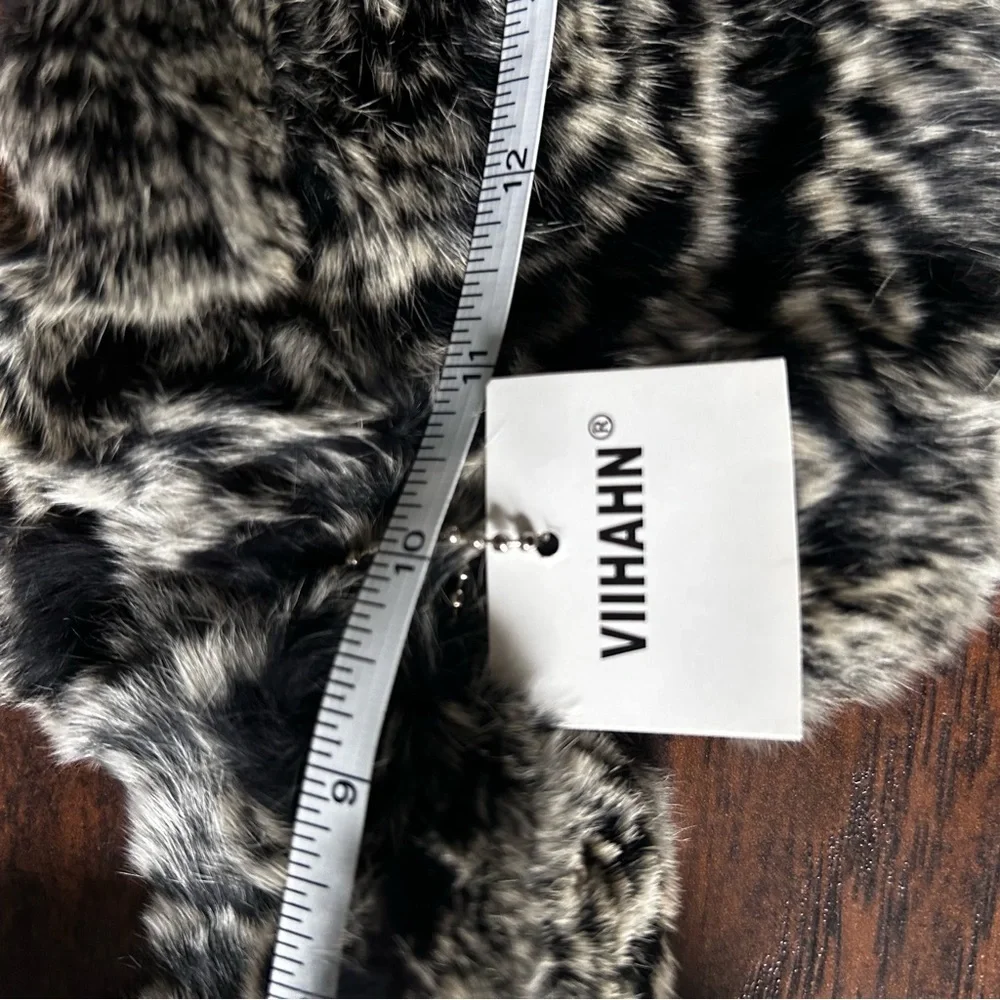 Viihahn, Women Scarf